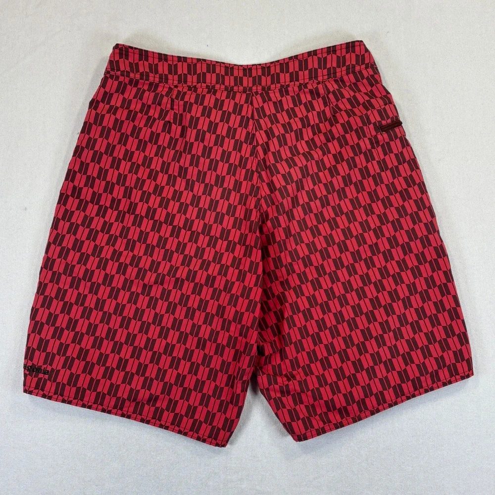 Patagonia Mens 30 Board Shorts Red Black Geometric Chevron Swim Trunks Nylon